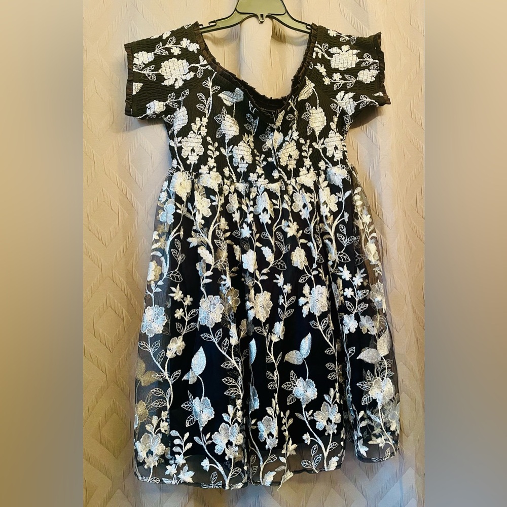 Torrid Black & Silver Floral off-the-shoulder dress, Sz 1X
